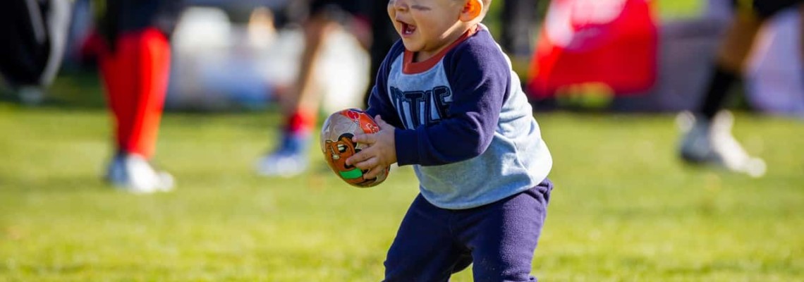 Jocuri si activitati pentru copiii mici: ce sa NU te joci cu prichindelul tau si ce activitati distractive merita sa incerci