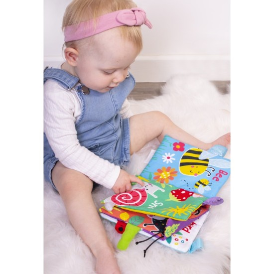 Carticica din material textil cu omida First Steps
