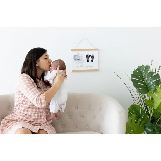 Tablou cu fotografie si amprente ale bebelusului - Pearhead