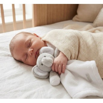 Jucarie de atasament tip comforter elefantel Baby Town alb 38 cm